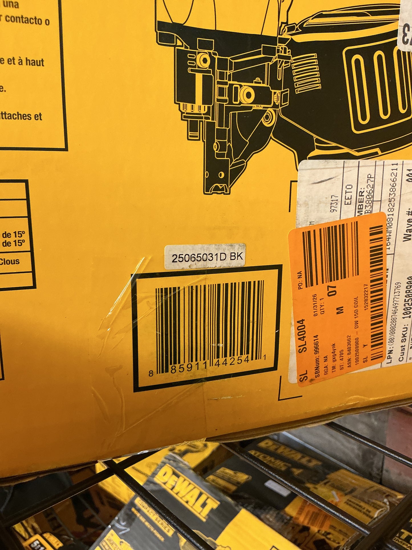 Dewalt 15° coil framing nailer dwf83c