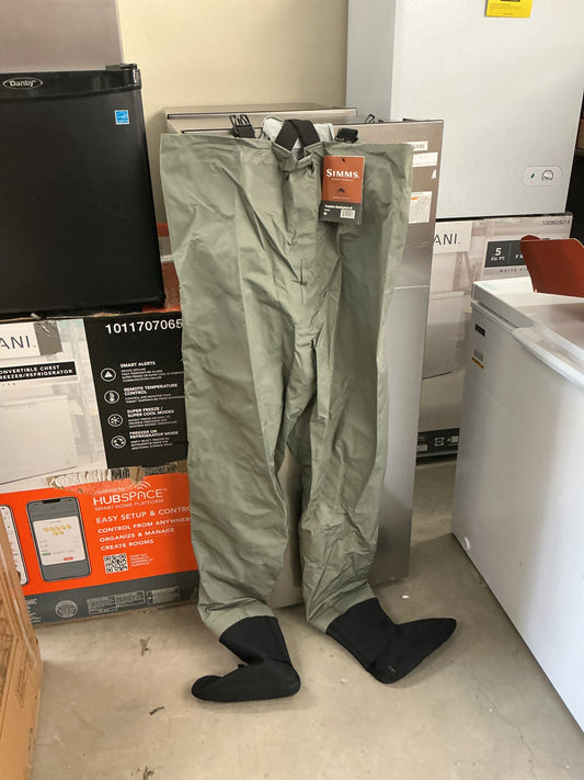 Simms Women’s Gore-Tex Stockingfoots Size Large