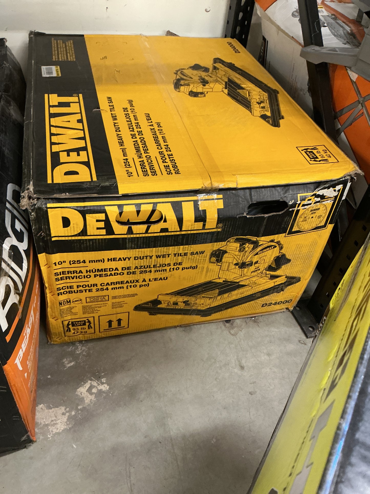 Dewalt 10” Wet Tile Saw D24000