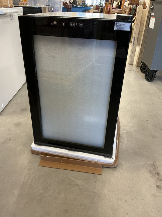 WC-145 Wine & Beverage cooler 20.3 in single zone 45 bottles