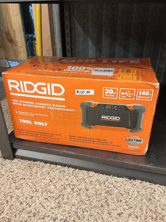 Rigid Jobsite Radio with Bluetooth R84089B