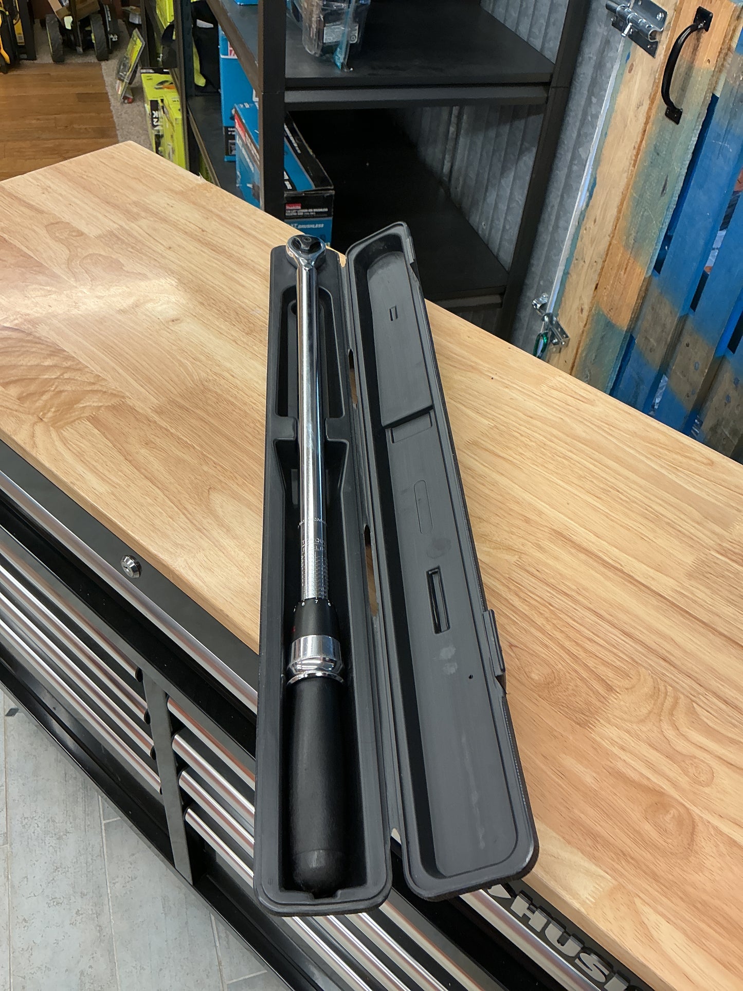 Husky Pro 1/2” drive torque wrench 39104